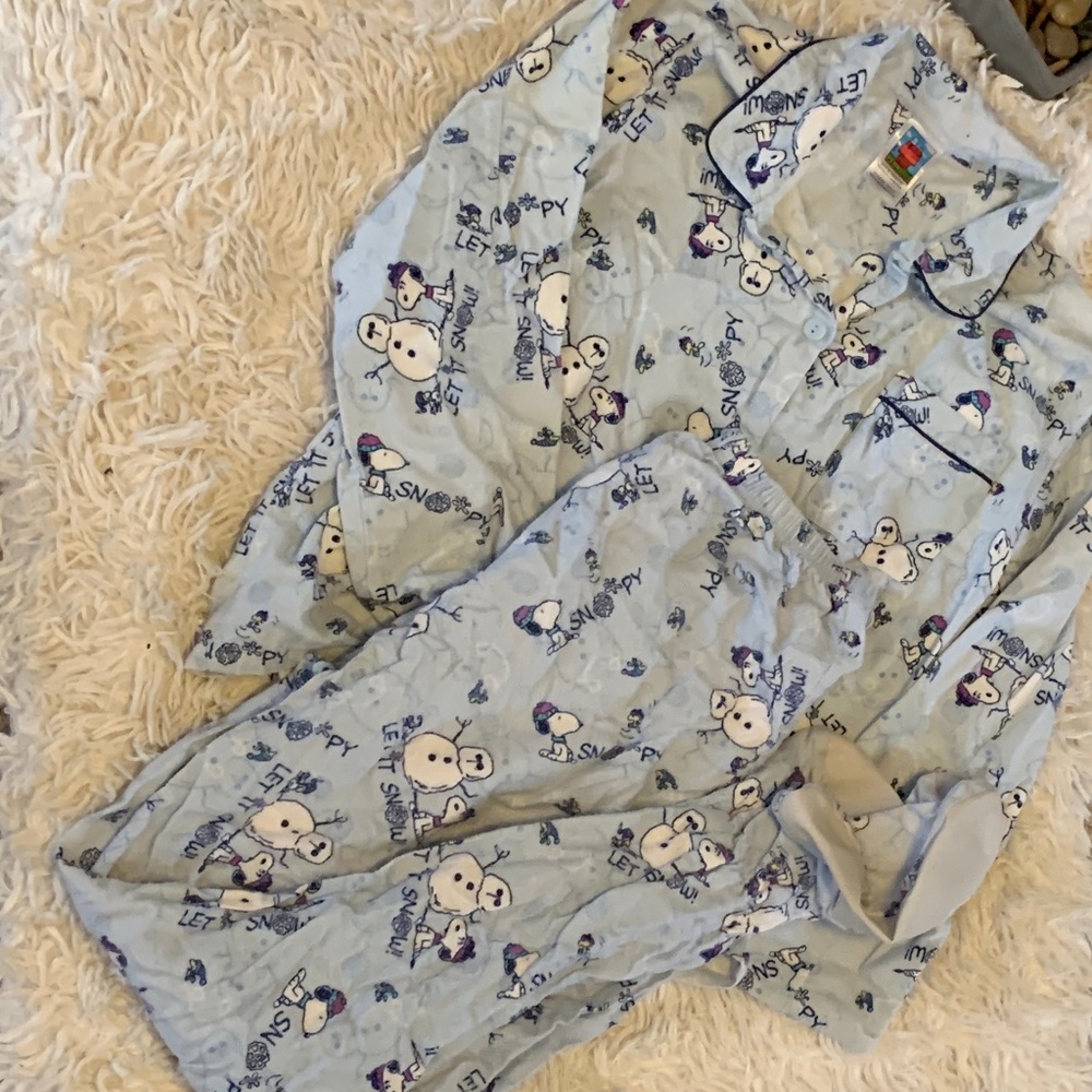PEANUTS Feeties Pajama Set | Size: M | 100% Cotton